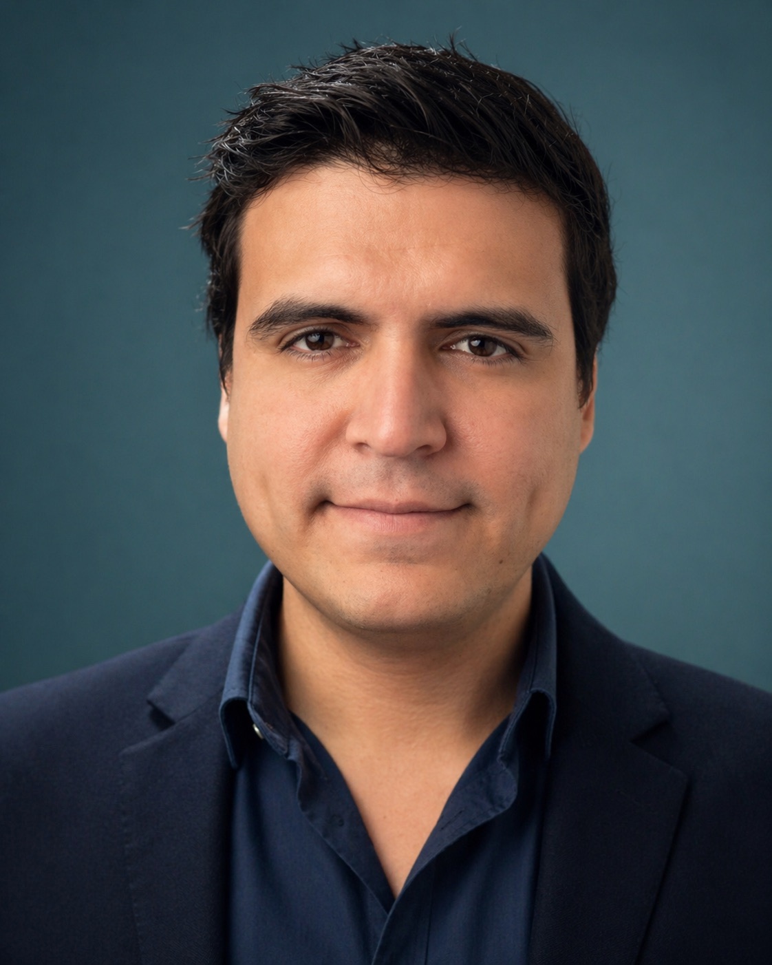 Mtro. Ricardo Andrés Rivera Flores